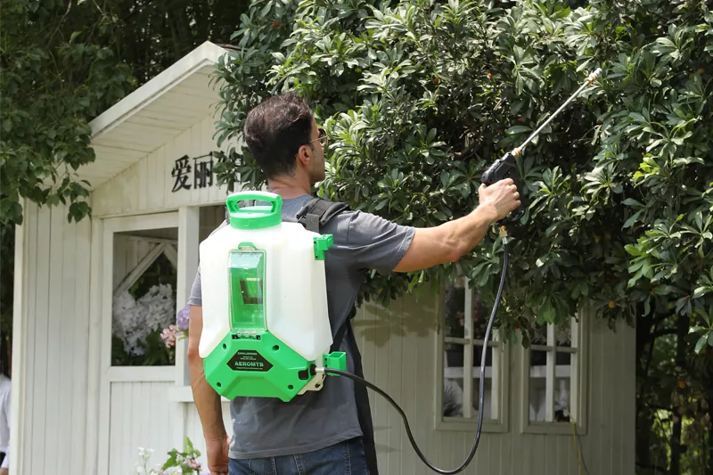 15L Backpack Sprayer Diaphragm Pump with 18V 5.2A battery